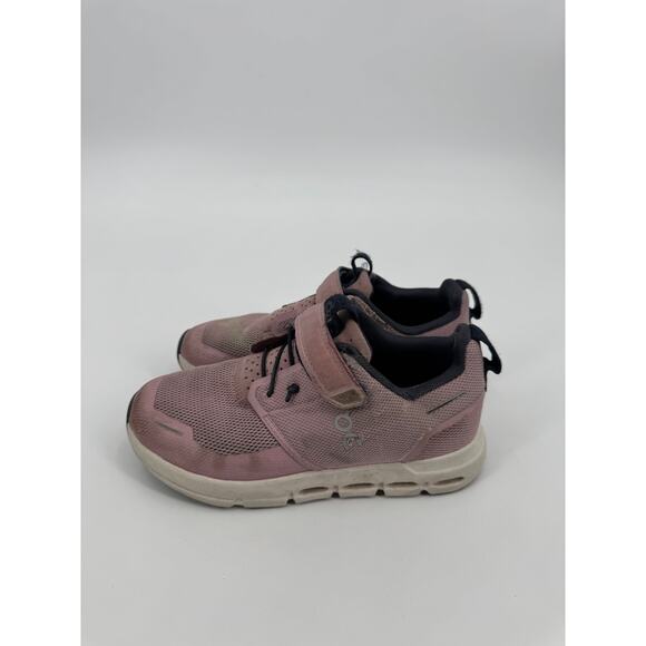 ON Cloud Play Kids Girls Pink Athletic Comfort Sneakers Shoes Size 1 - Picture 4 of 11